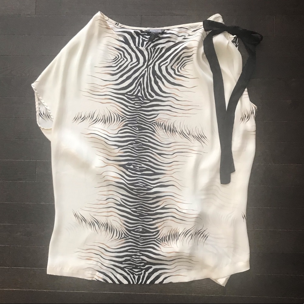 🛒 LAST CALL‼️ Kenneth Cole Reaction Leopard Ladies Top